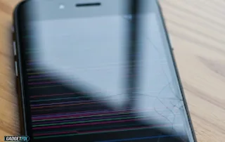 Horizontal lines on iphone screen